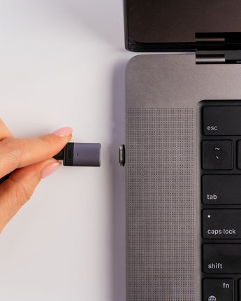 Connect Pro Magnetic Cable Set — magnetic tip snapping into the USB-C port of a MacBook Pro — Chargeasap