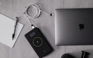 How to Keep Your Laptop Charged During Long Travel Days