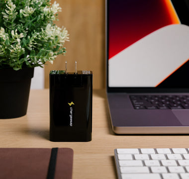 One Charger Travel Setup for Two: Cable Sharing Tips