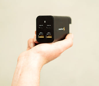 The Best Travel Charger for 2026: One Plug for Every Country