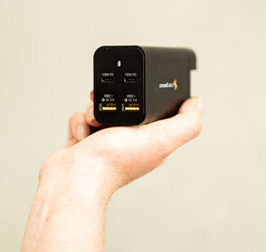 The Best Travel Charger for 2026: One Plug for Every Country
